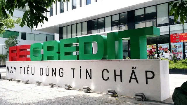 Các hình thức vay tiền tại FE Credit