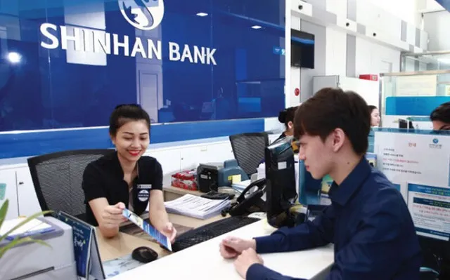 Đổi tiền tại các ngân hàng địa phương của Hàn Quốc